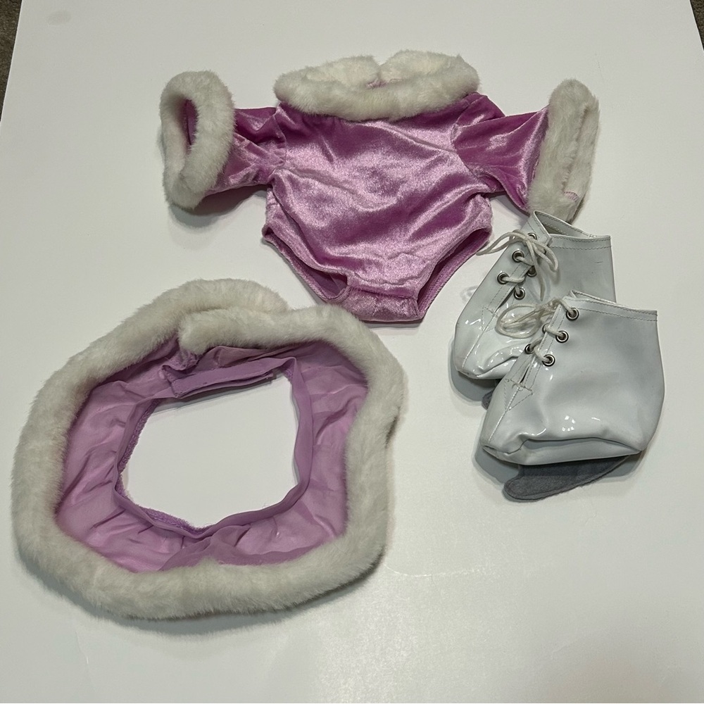 Build-A-Bear Workshop Vintage Ice Skating Outfit
